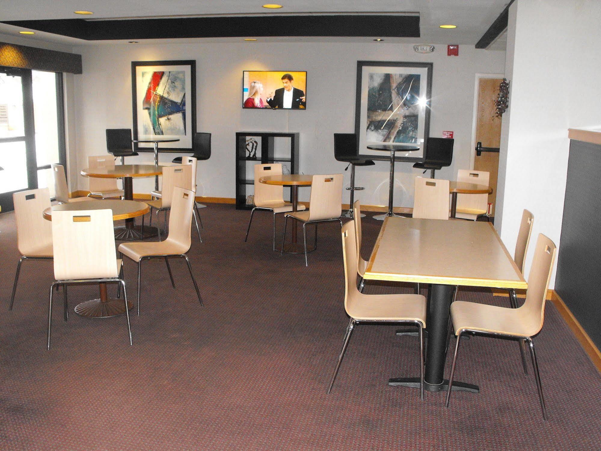 Country Inn & Suites By Radisson, La Crosse, Wi Εξωτερικό φωτογραφία